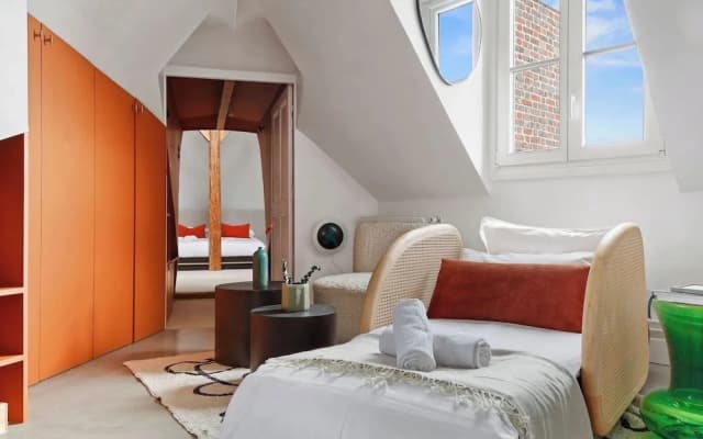 Stylish 1BR Parc Monceau Retreat - photo 4