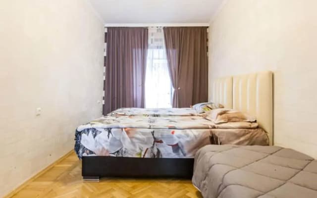 Garry Apartment - photo 2