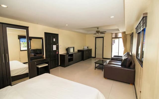 Climax Hotel - photo 2