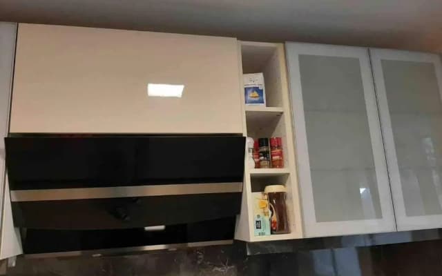 Modern Flat incl Parking, near Metro U1 - photo 2