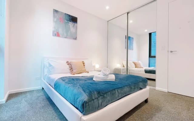 Melbourne One 2B2B1C Apt by GoodLive - photo 5