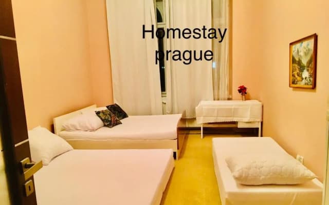 aparthotel in square Praha 2 - photo 3