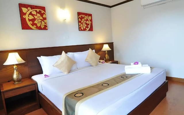 Top North Hotel - photo 3