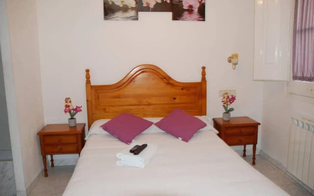 Hostal Hera - photo 5