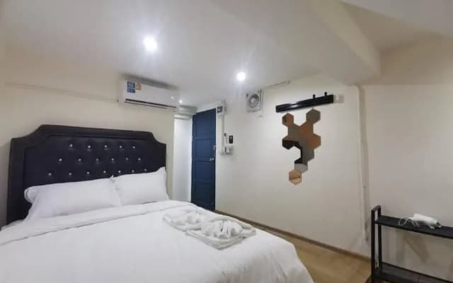 The One Hotel - photo 2