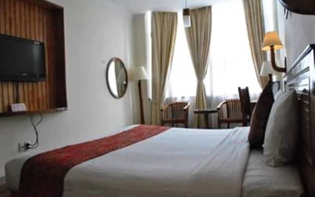 Golden Sea Hotel - photo 3