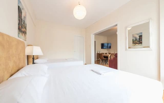 Athens Crown Paradise Apartments - photo 4