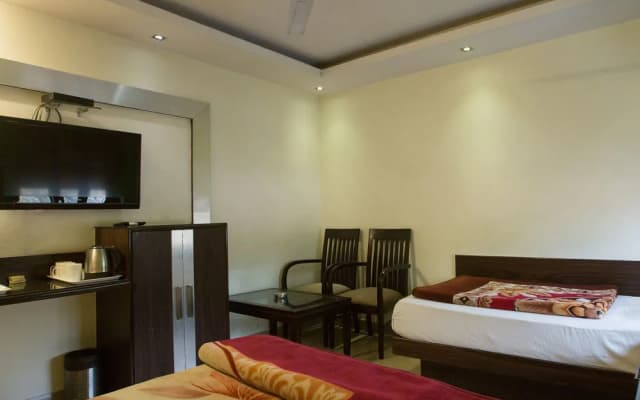 Hotel Srivinayak - photo 3