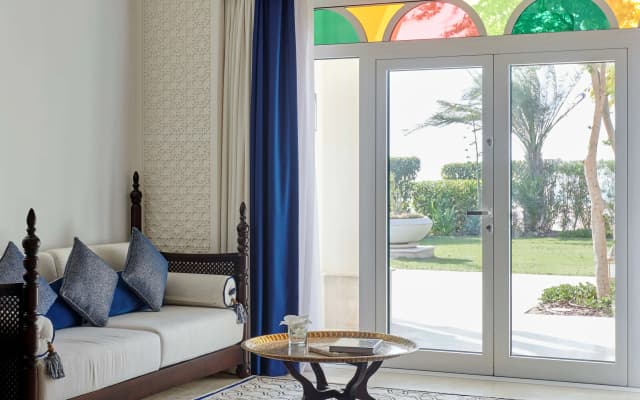 Hilton Salwa Beach Resort & Villas - photo 4