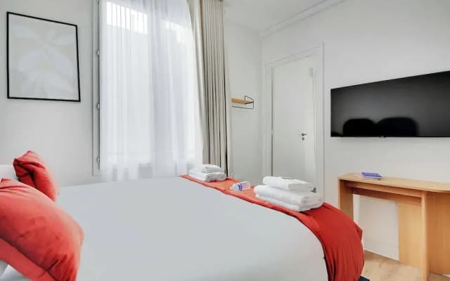Modern Apartment - 1br/4p - Sacre-coeur - photo 2
