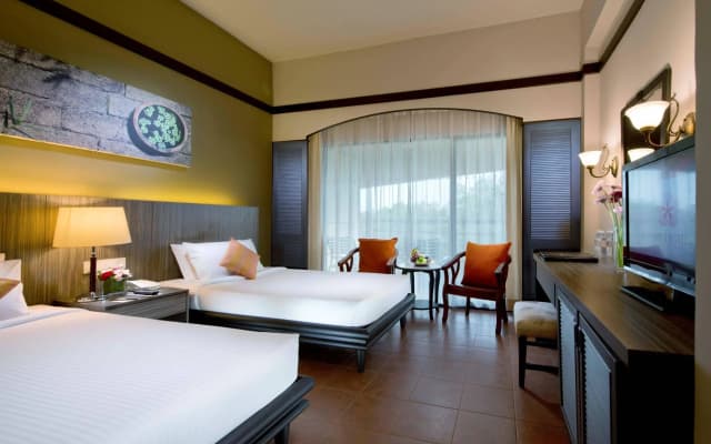 Swiss-Grand Beach Resort Kuantan - photo 2