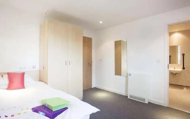 Edinburgh College Residence - photo 2