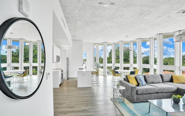 Design District Suites - photo 2