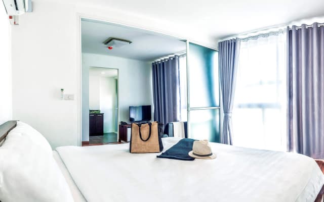 The WIDE Condotel - Phuket - photo 3