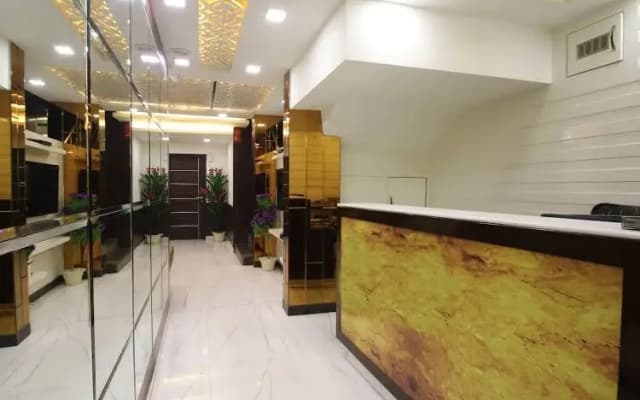 Hotel Tribhovan Palace - photo 2
