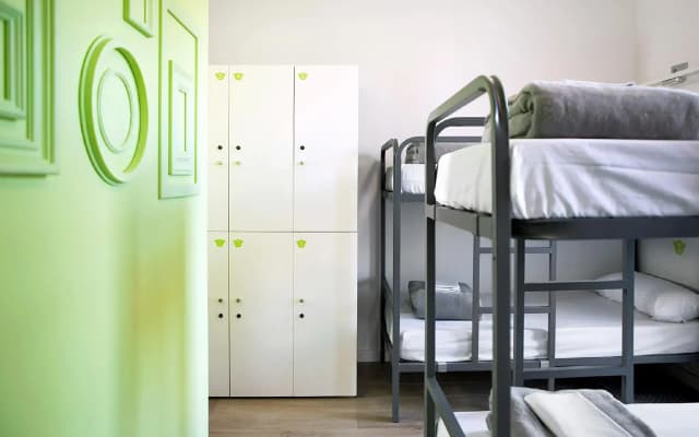 Meeting Point Hostels - photo 2