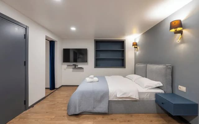 Stones Throw Apartments - photo 5