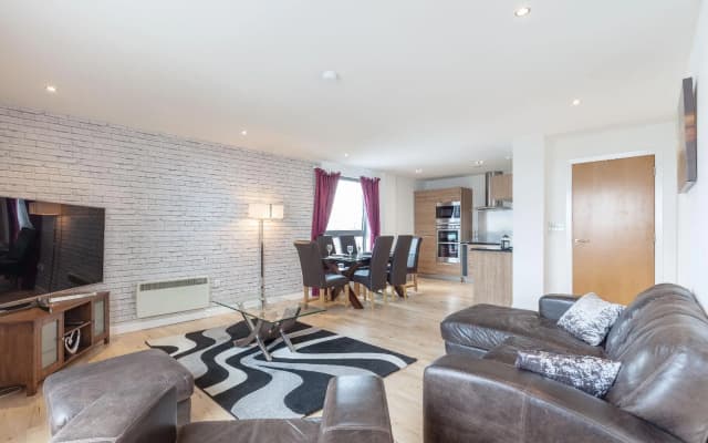 Stylish Penthouse Suite - photo 2