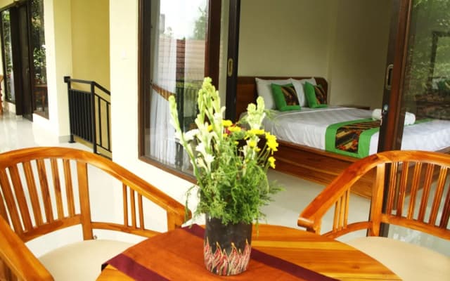 Pondok Bambu Guest House - photo 4