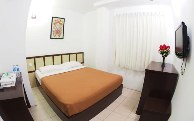 Hash House Hotel - photo 5