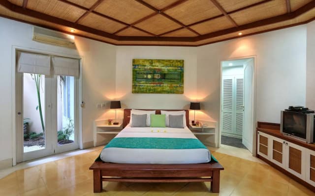 Gajah Biru Bungalows Hotel - photo 3