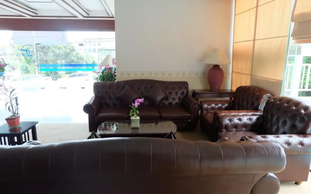 Tarin Hotel - photo 2