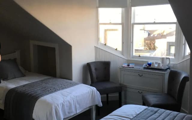 Amaryllis Guesthouse - photo 5