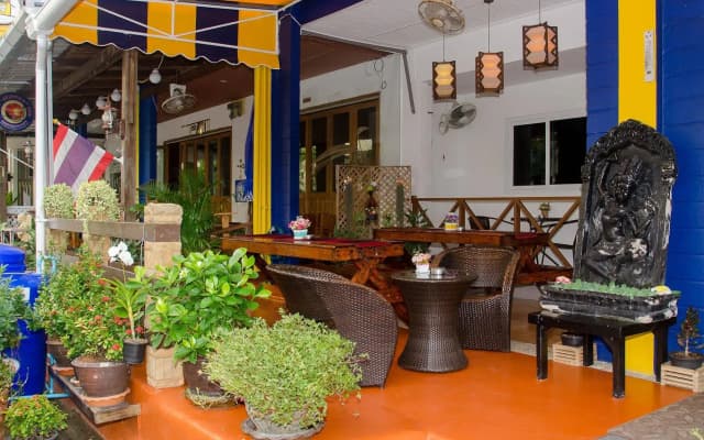 Allstar Guesthouse - photo 2