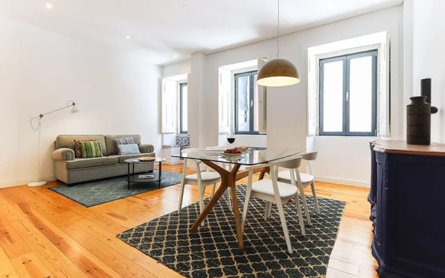 JOIVY Polished 1BR Apt, close by Avenida da Liberdade - photo 5
