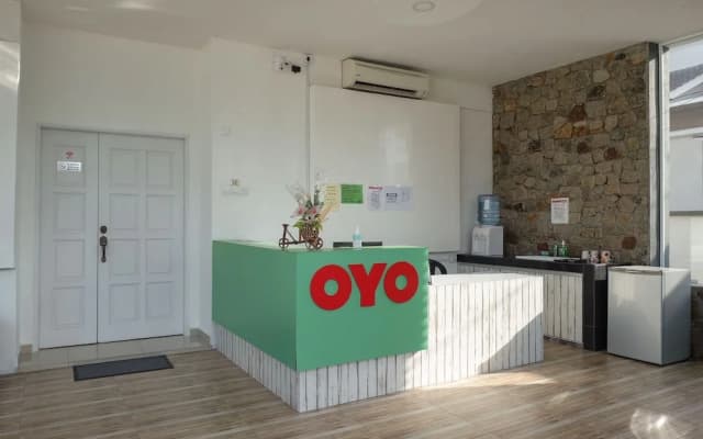 OYO 90005 DC Villa Guest House - photo 2