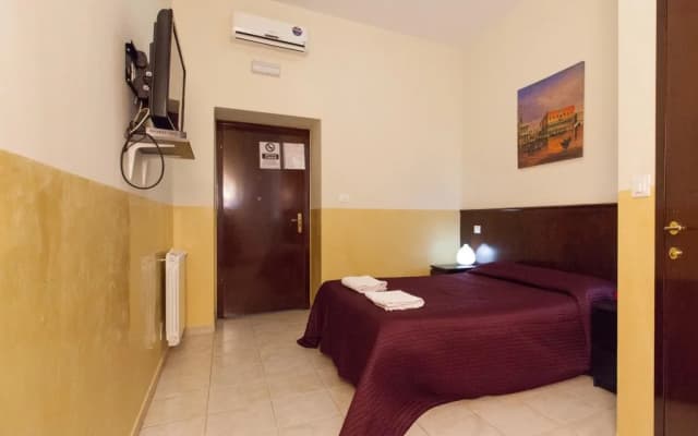 Romangelo Hostel - photo 2