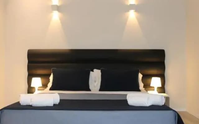 Little Rose Lodge - photo 4
