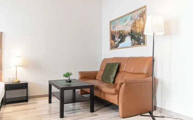Beautiful 2BR Apt Near Meidling Station - photo 4