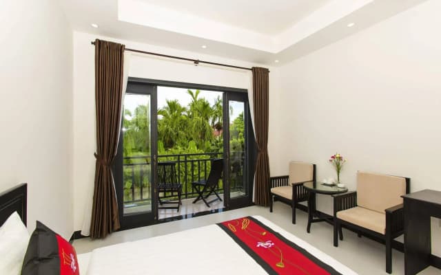 Hoi An Hideaway Villa - photo 2