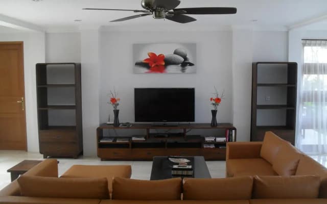 Coconuts Residence - photo 2