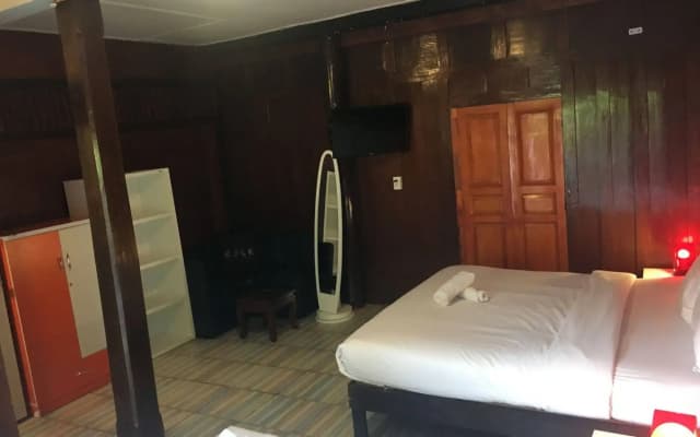 Victor Guesthouse - photo 2