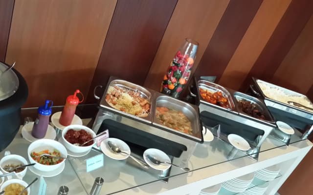 V Hotel Tebet - photo 5