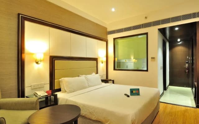 FabHotel Rajouri Garden Main Market - photo 4