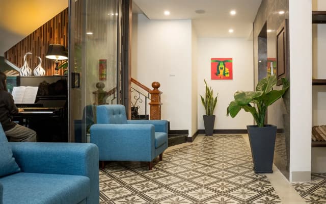 Haka Hotel & Apartment - photo 2