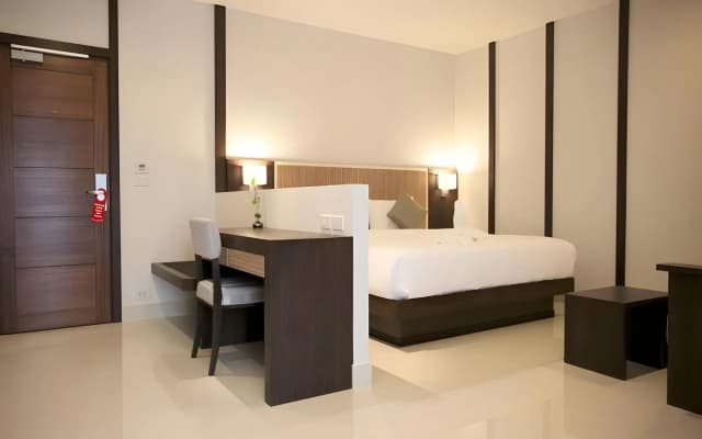 April Suites - photo 4