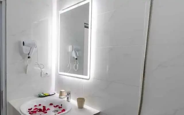 Hoàng Gia Hotel Đông Anh - photo 2