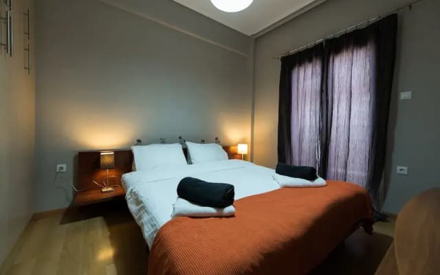 Central 3BD Apt. near Acropolis - photo 5