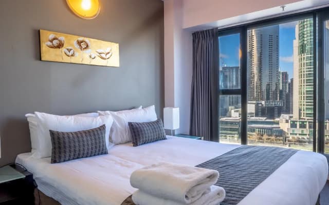 Riverside Apartments Melbourne - photo 2
