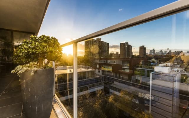 Loft Penthouse With Startling City Views + Parking - photo 5