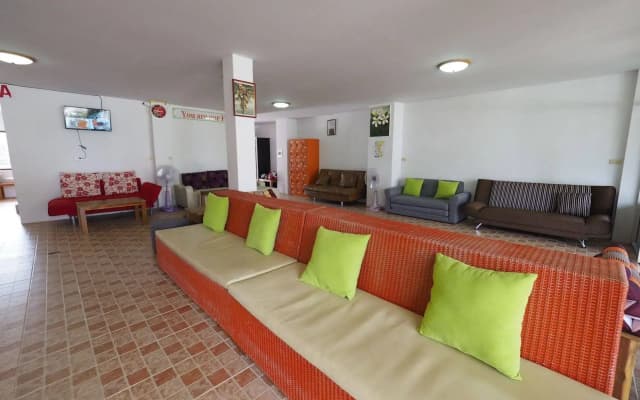 Fan Dee Hostel - photo 2