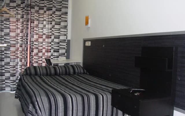 Hostal Oliver - photo 2