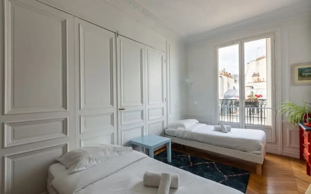 Balcony Bliss steps from the Bois de Boulogne - photo 5