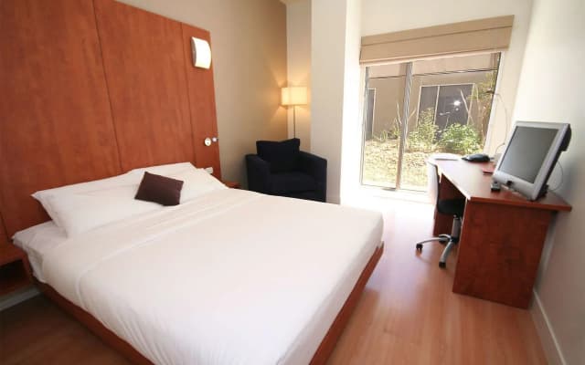 Holiday Inn Dandenong by IHG - photo 5