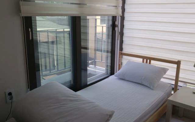 Myeongdong Artmonstay Guesthouse - photo 2