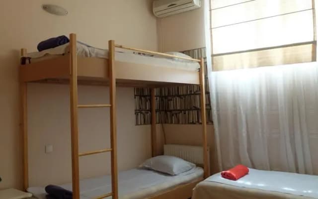 Fox Hostel - photo 4